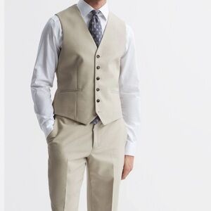 Reiss New with tag, single breasted vest slim fit stone colour.
